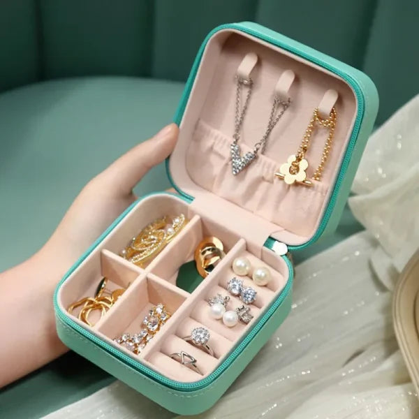 Jewelry Storage Box Leather Jewelry Stand Earrings Ring Box Cosmetics Beauty Container Organizer (random Color)